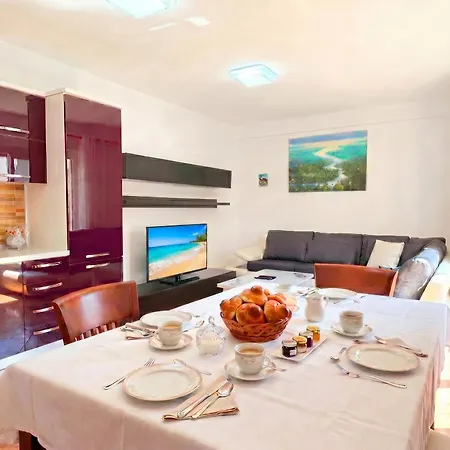Cozy 70 Meters From Durres